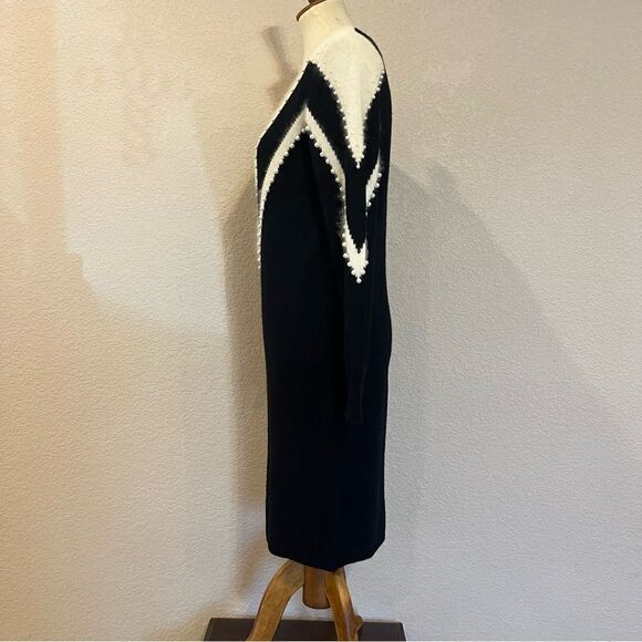 VTG 90s Black and White Geometric Sweater Dress by Yarnworks Petite Size MP/S - Picture 8 of 16